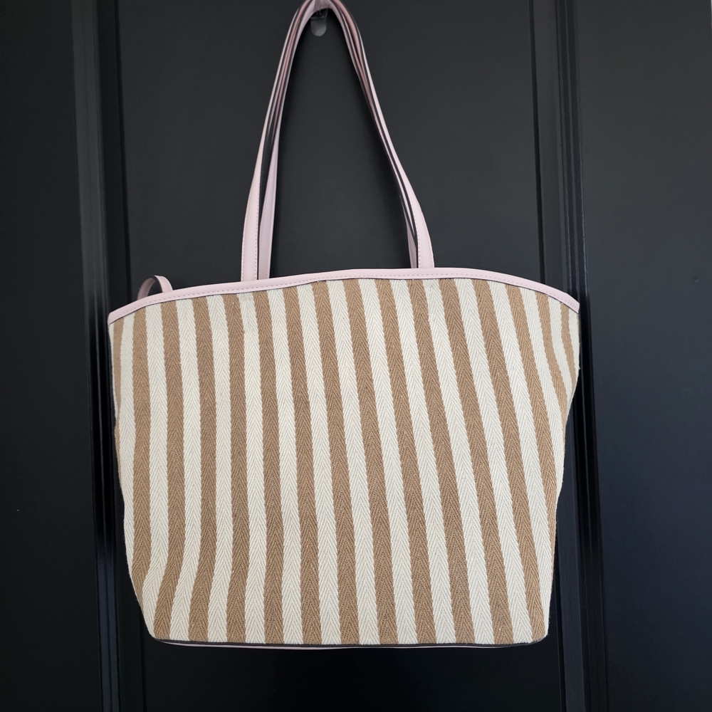 NWT Juicy Couture Free To Be Juicy Tote - Sandstone Stripe - Picture 4 of 6